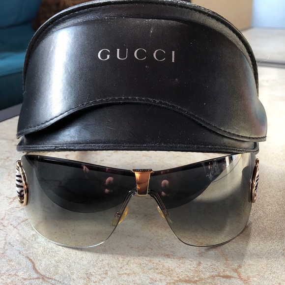 Gucci sunglasses zebra horsebit logo (limited) - Picture 5 of 8